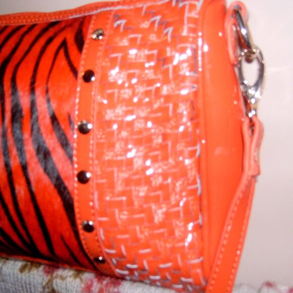 Vintage 80's Woven Leather Orange and Black Sharif Crossbody Bag - Picture 3 of 10